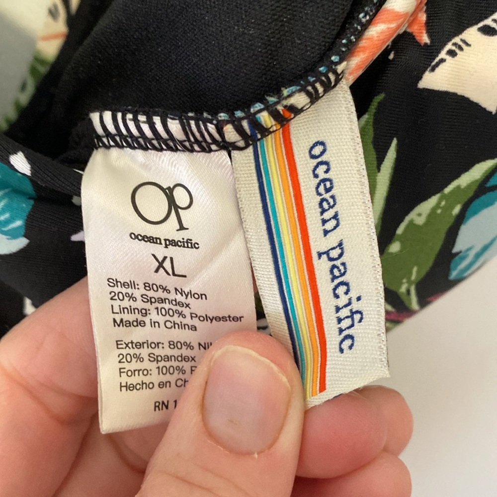Ocean Pacific Ladies XL One Piece Tropical Swimwear -previously worn a few times - Picture 3 of 11